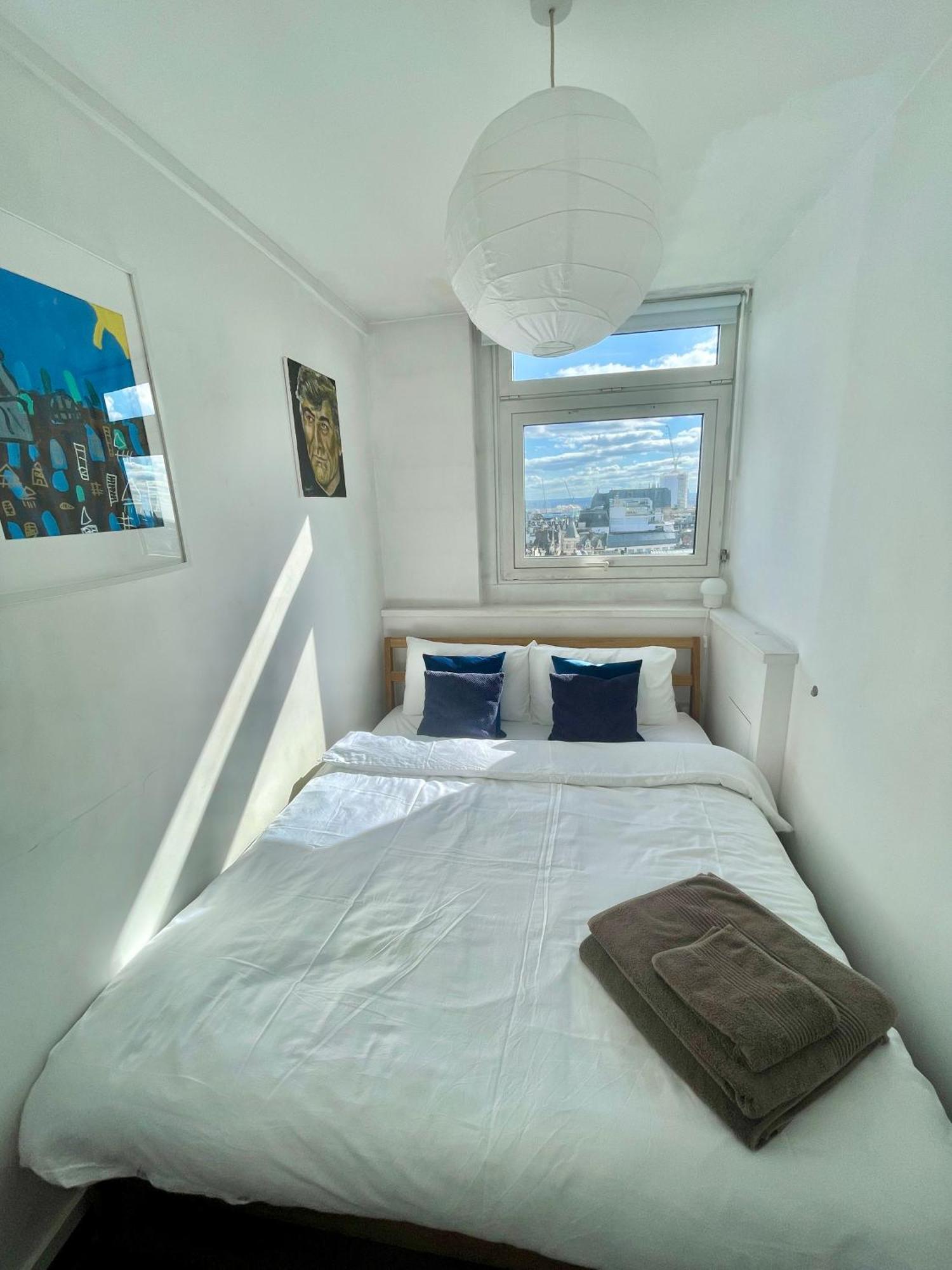 Apartament Bright 2-bedroom In Soho High-rise With Skyline Views *