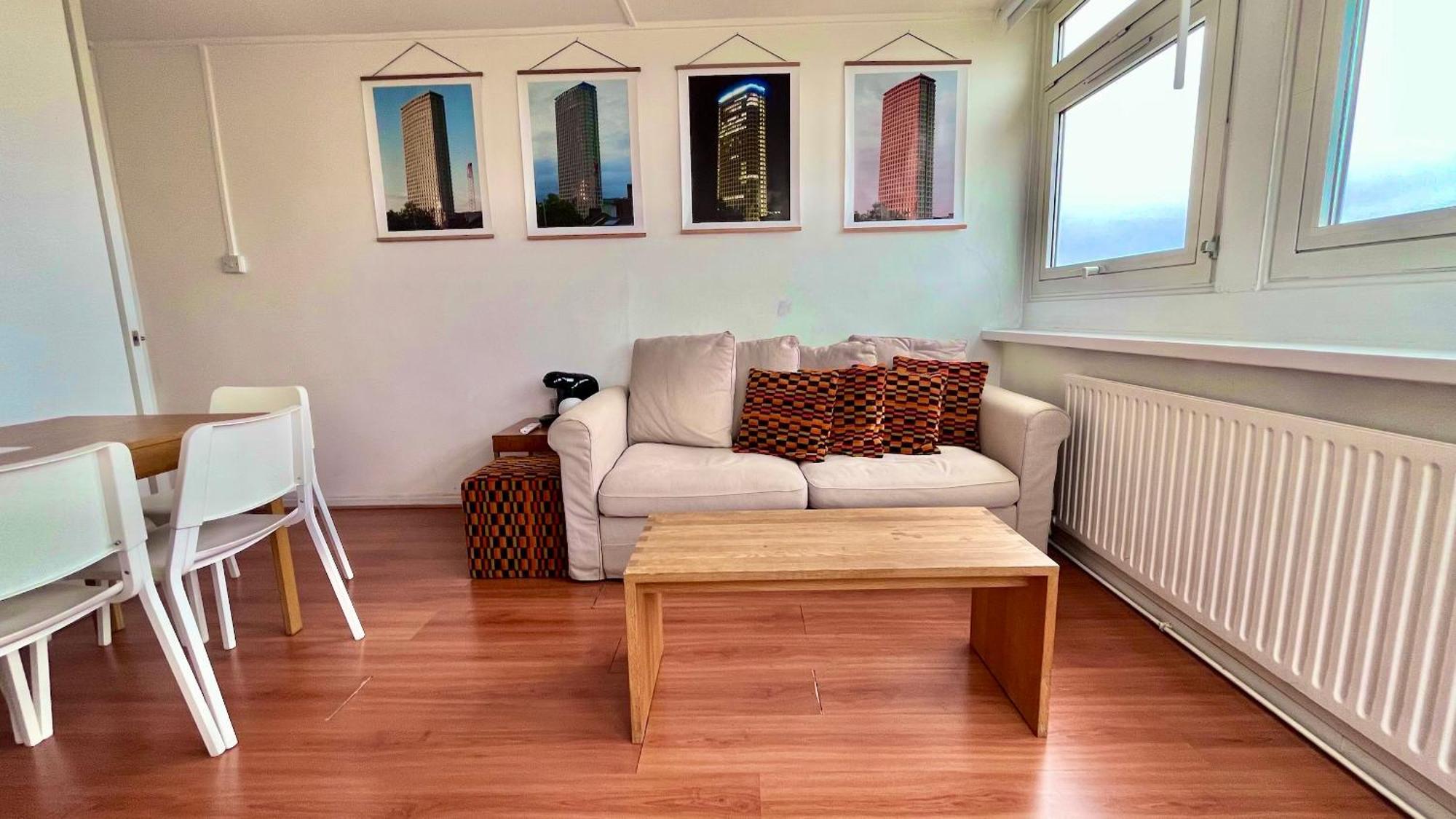 Apartament Bright 2-bedroom In Soho High-rise With Skyline Views Londra